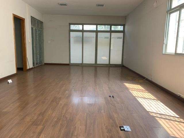 Casa comercial com 9 salas para alugar no Centro, Uberlândia  por R$ 6.700