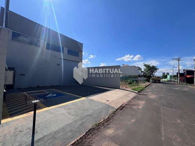 Ponto comercial para alugar no Shopping Park, Uberlândia  por R$ 5.800