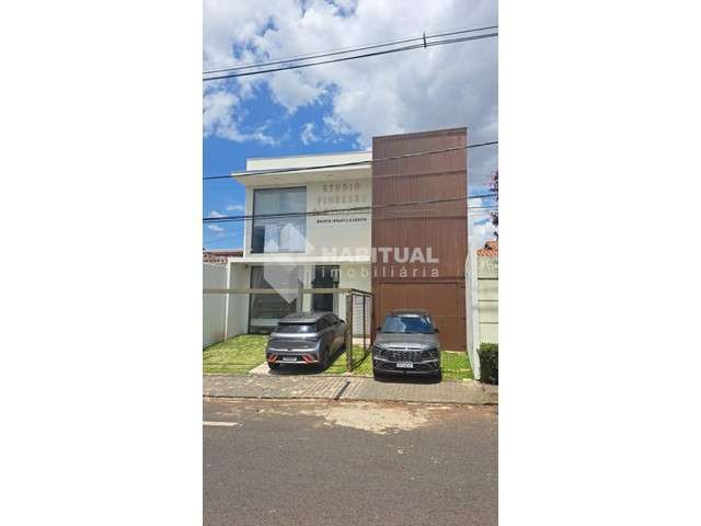 Casa comercial para alugar no Jardim Karaíba, Uberlândia  por R$ 18.000