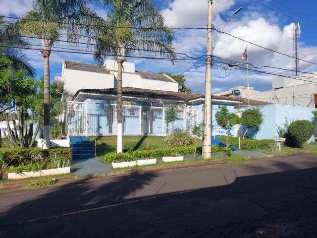 Casa comercial com 11 salas para alugar no Vigilato Pereira, Uberlândia  por R$ 10.000