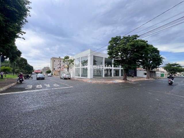 Ponto comercial para alugar no Santa Mônica, Uberlândia  por R$ 15.000