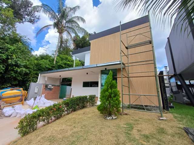 Vendo Ótima Casa no Condomínio Quinta das Marinas R$:1.000.000,00