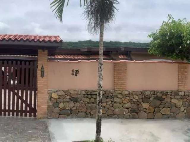 Casa com 4 dormitórios à venda, 175 m² por R$ 820.000,00 - Praia da Mococa - Caraguatatuba/SP - CA0122