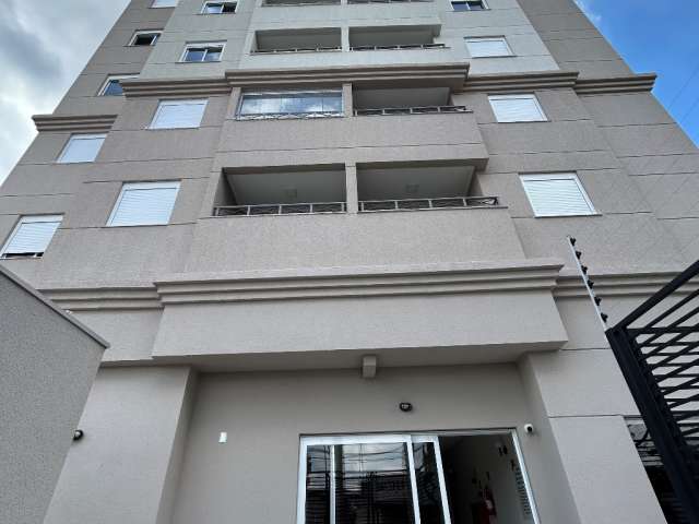 Apartamento de 02 quartos, no centro de São José dos Campos.