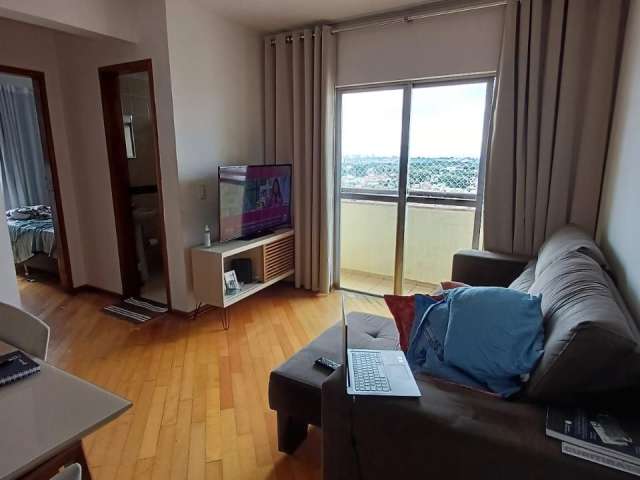 Apartamento com sacada, andar alto no agua verde!