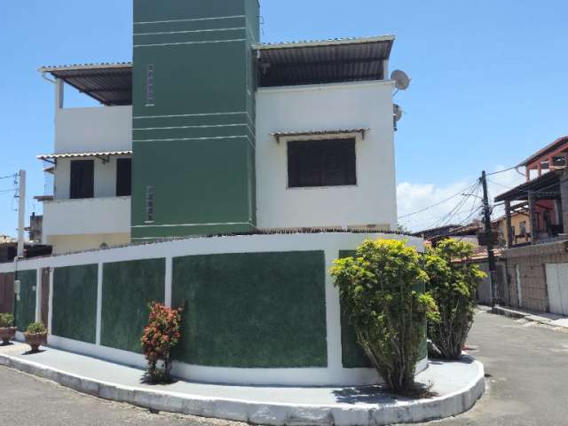 Casa Triplex 3/ 4 com suíte em Condomínio fechado