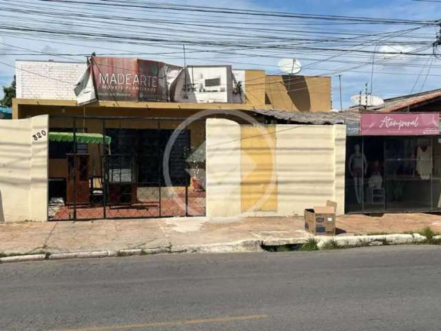 Casa em Várzea Grande, av Pres Eurico Gaspar Dutra, 4 quartos, sendo 2 suítes, sala, cozinha, quintal amplo, Valor R$ 350.000,00, excelente para ponto Comercial. codigo: 96382