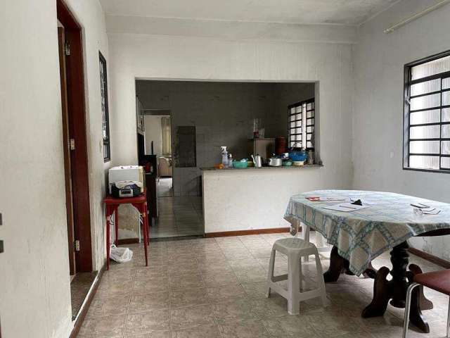 Casa térrea com 3 dormitórios no Vila Mogi Moderno