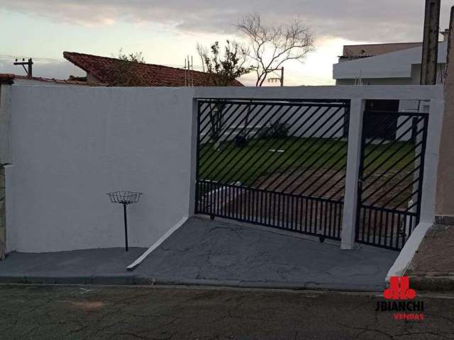 Casa térrea à venda com 2 quartos, 1 banheiro, 3 vagas de garagem, Vila Suissa, Mogi das Cruzes-SP