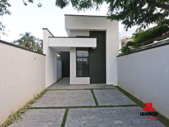 Casa à venda com 3 quartos, 1 suíte, 2 banheiros, quintal, 2 vagas, Vila da Prata, Mogi das Cruzes-SP