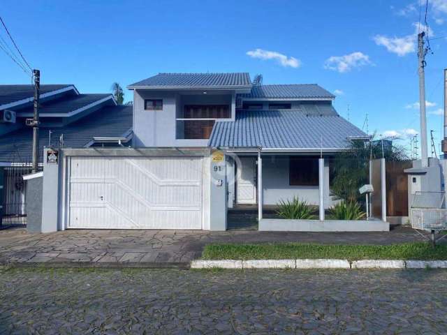 Casa à venda em Novo Hamburgo, Jardim Mauá, com 3 quartos, com 210.38 m²