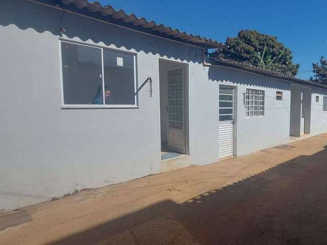 Casa à Venda - Quadra QSC 19 -Taguatinga Sul - 10 Quartos - INVESTIMENTO.