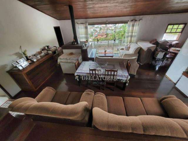 Casa com 5 dormitórios à venda, 158 m² por R$ 780.000,00 - Iucas - Teresópolis/RJ