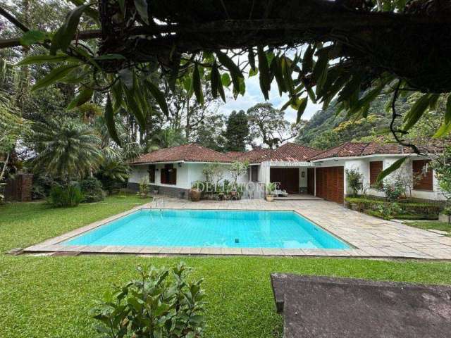 Casa com 5 dormitórios à venda, 408 m² por R$ 1.600.000,00 - Granja Guarani - Teresópolis/RJ