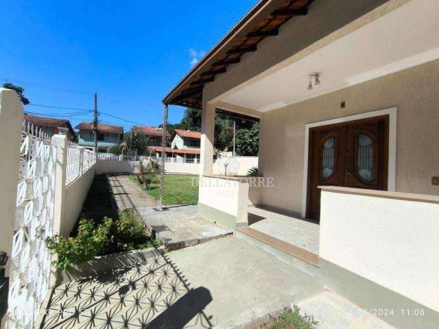 Casa com 3 dormitórios à venda, 175 m² por R$ 780.000,00 - Prata - Teresópolis/RJ