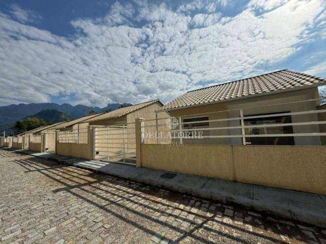 Casa com 2 dormitórios à venda, 61 m² por R$ 367.000,00 - Cotia - Guapimirim/RJ