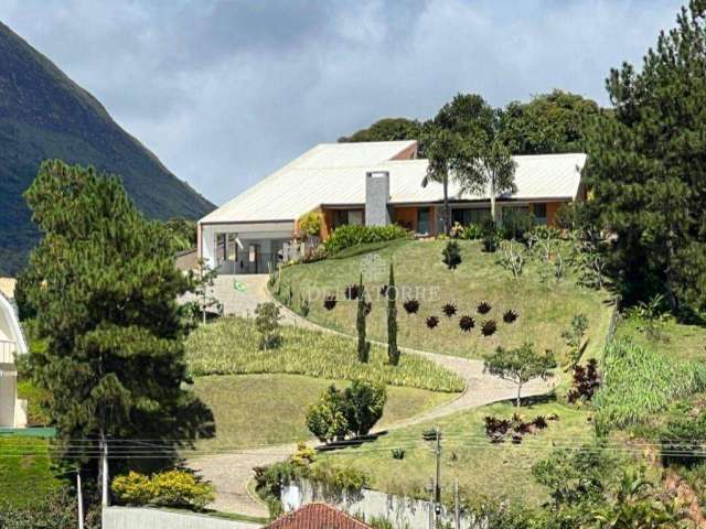 linda casa alto padrâo em teresópolis