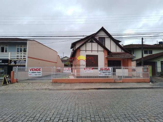 Sobrado comercial/ residencial no floresta!