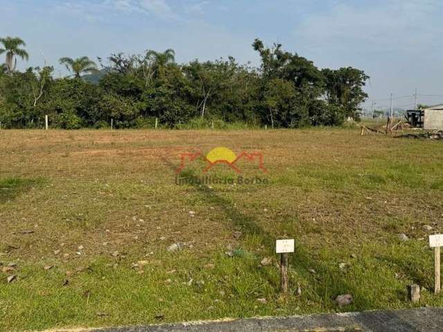 Terreno com Área Total de 387,46 m² no Ecovalle