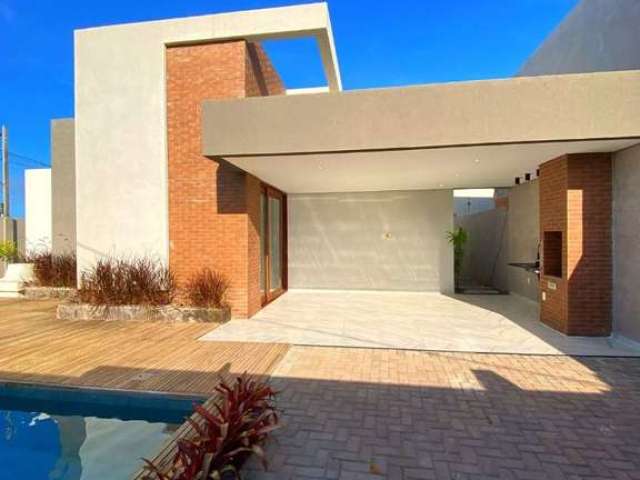 Casa na Praia do Francês com 3 dormitórios sendo 1 suíte - 230m²