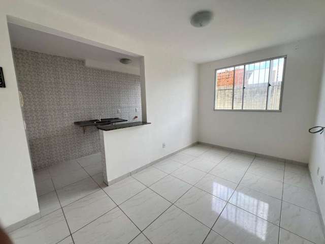 Apartamento no térreo com 2 dormitórios no Bairro do Antares -  54m²