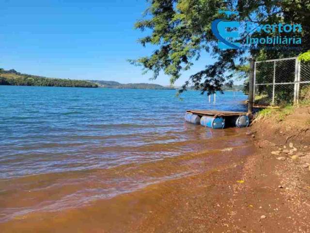 Rancho 1.880m2 no Miranda III ideal para pescaria, Moradia e Lazer  com acesso a água através do Balneário!