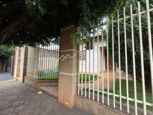 Casa com 3 quartos à venda na Rua Caramuru, 70, Centro, Rolândia, 190 m2 por R$ 350.000