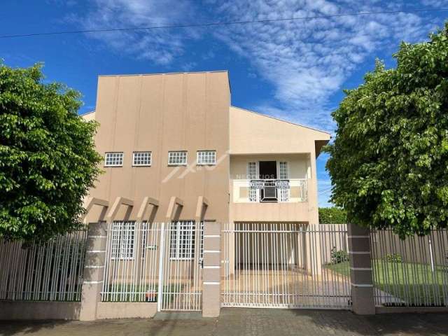 Casa com 4 quartos à venda na Rua General Cardoso Júnior, 242, Jardim Santa Mônica, Rolândia, 248 m2 por R$ 830.000