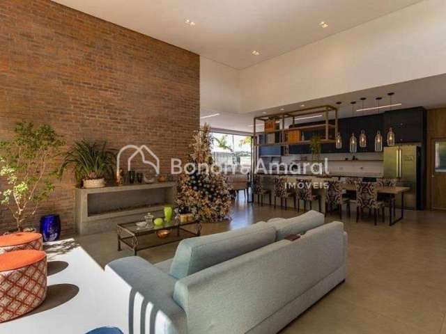 Casa de Condomínio com 4 Quartos e 2 banheiros à Venda, 360 m² por R$ 4.800.000