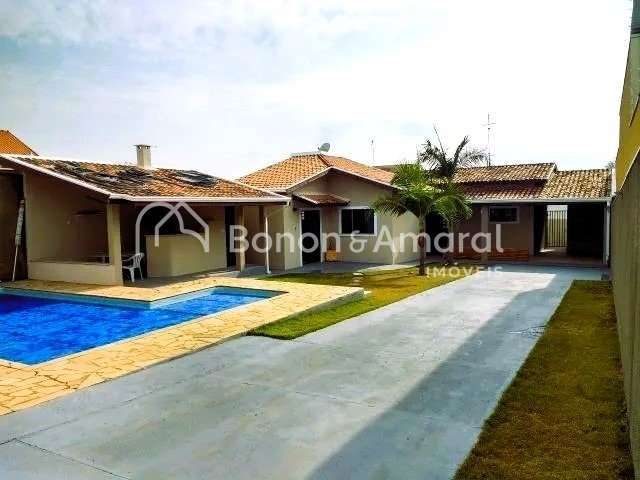 Casa térrea com 3 Quartos e 3 banheiros, 189 m²  terreno 490 m²