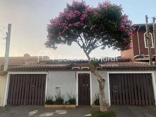 Casa com 3 Quartos e 2 banheiros à Venda, 185 m² no Taquaral