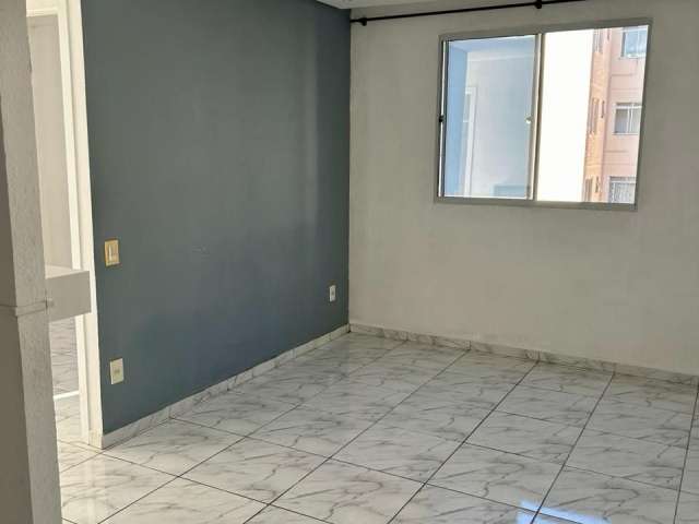 Apartamento com 02 Dormitórios em Itaquera