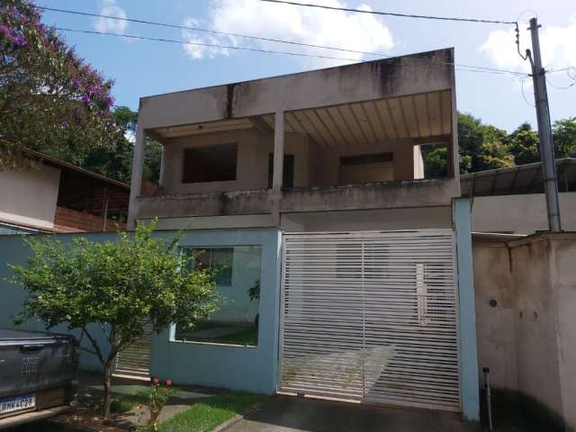 Casa espaçosa no Recanto - Ipatinga