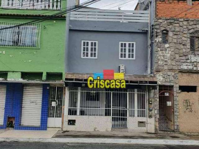 Sobrado com 1 dormitório para alugar, 50 m² por R$ 1.300,00/mês - Centro - Macaé/RJ