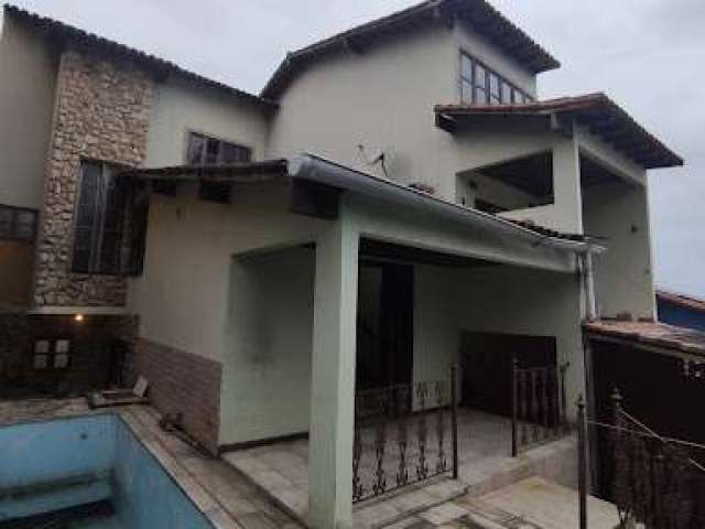 Casa com 3 dormitórios à venda, 275 m² por R$ 650.000,00 - Visconde de Araújo - Macaé/RJ