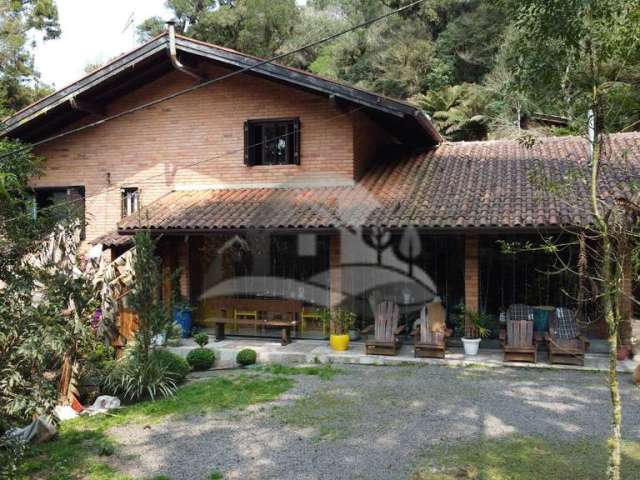 Casa próxima ao Lago São Bernardo