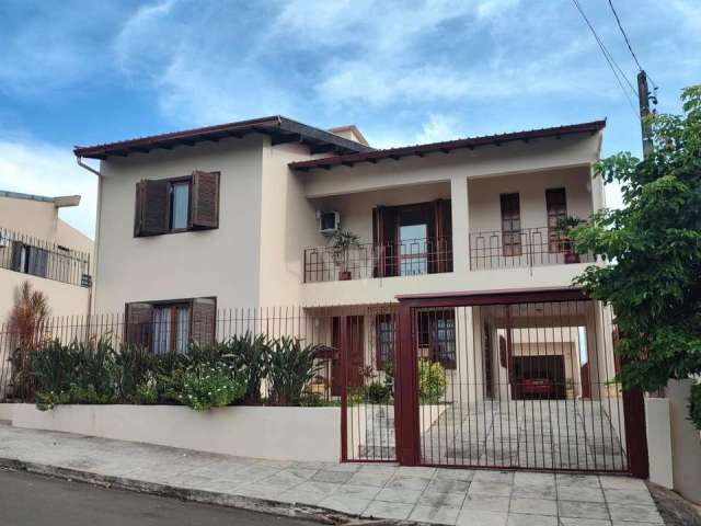 Casa com 4 quartos à venda na Avelino Sander,, 152, Imigrante Sul, Campo Bom por R$ 795.000