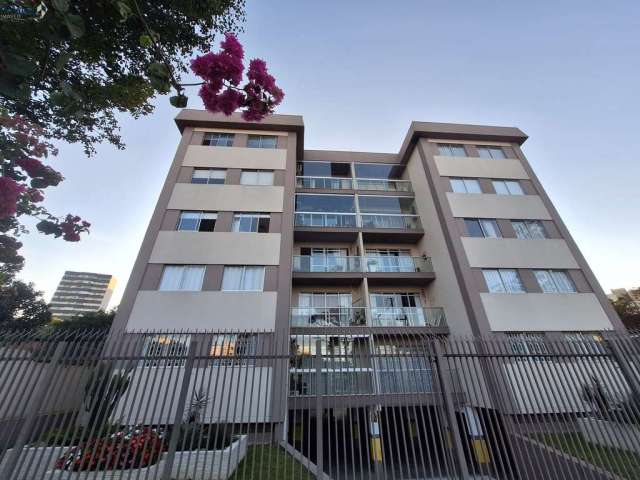 Apartamento no Coração do Água Verde Curitiba com 3 Quartos Suíte Sacada Armários sala 2 ambientes dependência completa