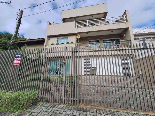 Casa residencial para Venda Alto da XV, Curitiba, rua tranquila, sem saída,  5 dormitórios com sacada e terraço, 5 vagas de garagem