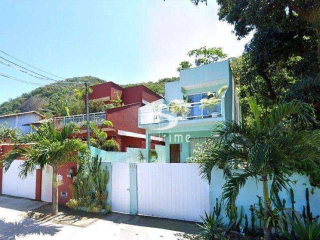 Casa com 4 dormitórios à venda, 140 m² por R$ 760.000,00 - Piratininga - Niterói/RJ