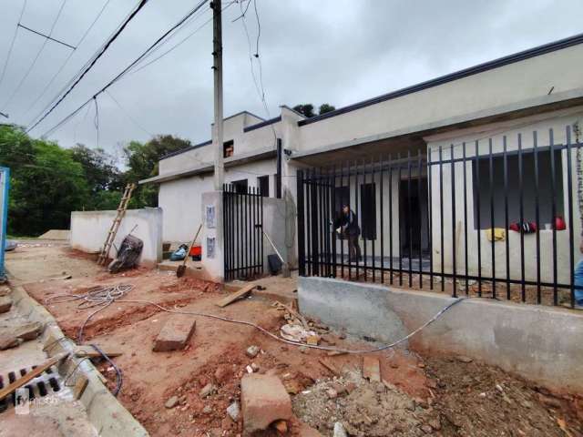 Casa com 2 quartos à venda na Olivio Trentini, 88, Tatuquara, Curitiba por R$ 230.000