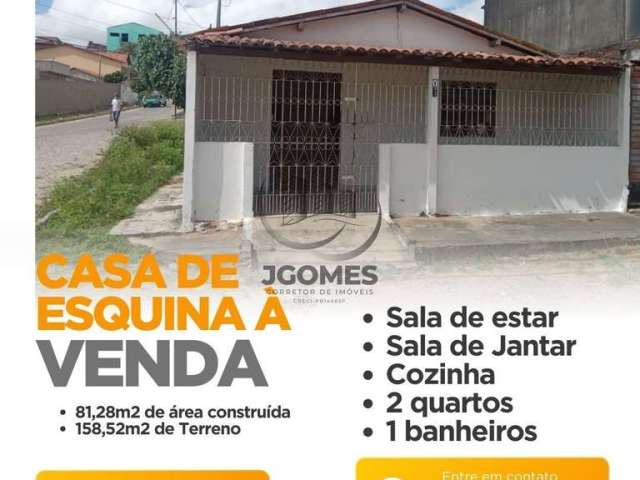 Casa de Esquina com Estacionamento para Cliente, exelente pra Ponto Comercial, s