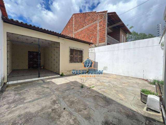 NA MELHOR LOCALIZAÇÃO DO PASSARÉ! Casa Plana com 3 Quartos (1 Suíte) + Wc Social, 97 m² por R$ 420.000 - Passaré - Fortaleza/CE