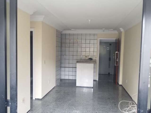 Vende- se apto com 02 quartos na praia de iracema!!!