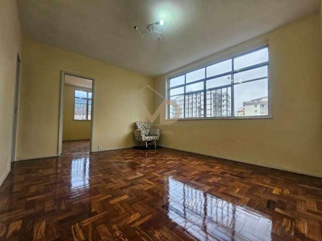 Apartamento para Locação em Teresópolis, Alto, 3 dormitórios, 2 banheiros, 1 vaga