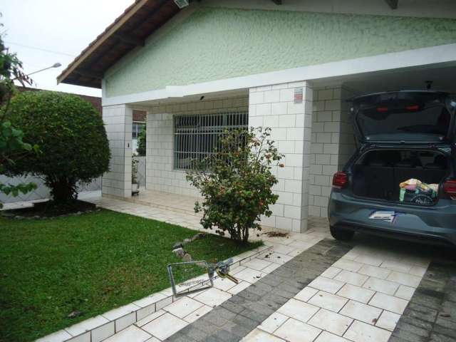 Casa Padrão para Venda em Jardim Real Praia Grande-SP