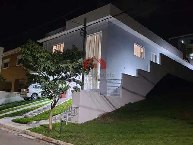 Casa em Condomínio para Venda em Santana de Parnaíba, Alphaville, 4 dormitórios, 1 suíte, 3 banheiros, 4 vagas