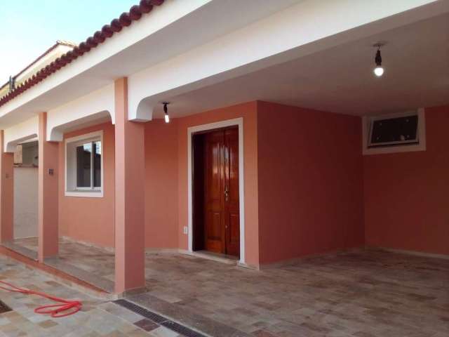 Casa com 3 dormitórios à venda, 161 m² por R$ 800.000,00 - Jardim Santa Clara - São João da Boa Vis