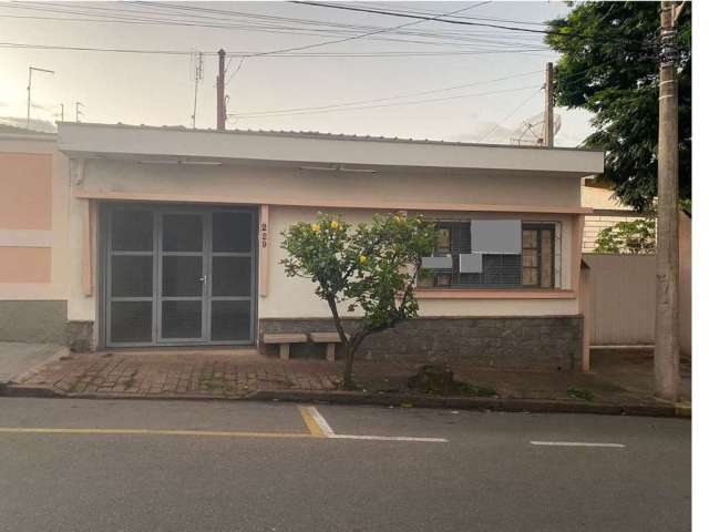 Casa com 2 dormitórios à venda, 197 m² por R$ 450.000,00 - Centro - São João da Boa Vista/SP