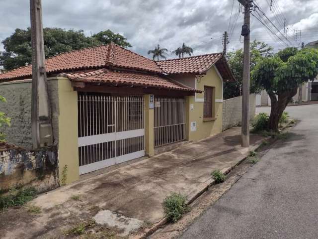 Casa com 3 dormitórios à venda, 113 m² por R$ 420.000,00 - Jardim Satélite - São João da Boa Vista/